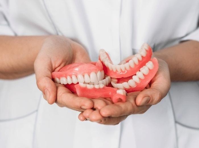 The Era of Smart Dentures: Integrating Innovative Sensors for Better Oral Health