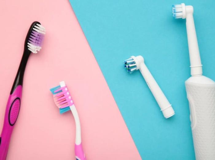 Electric Toothbrush vs. Manual Toothbrush: What Should You Know?