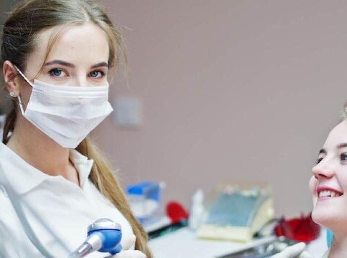 Teeth Whitening Aftercare: 4 Tips For The Best Care