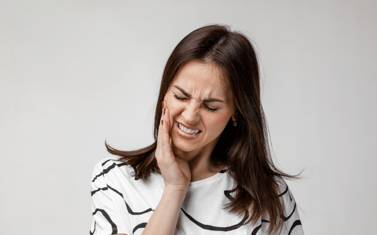 What to Do If You Experience Severe Tooth Pain or Swelling?